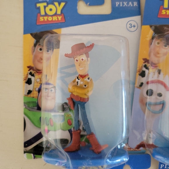 Disney Pixar Cake Toppers/mini figures "Toy Story 4"  Lot of 5 - Picture 6 of 6